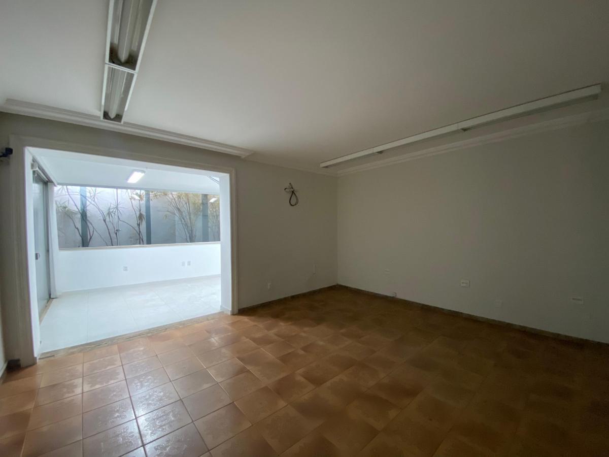 Casa Comercial, Bandeirantes (pampulha), 5 Quartos, 13 Vagas, 4 Suítes