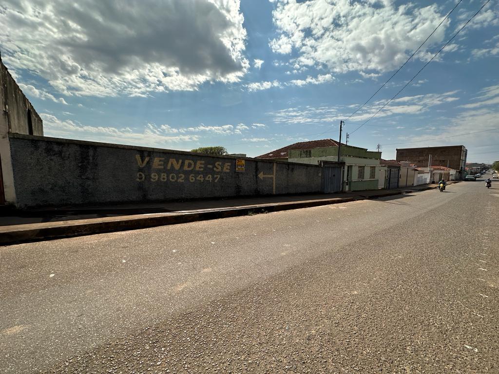 Lote, Centro, 0 Quarto, 0 Vaga