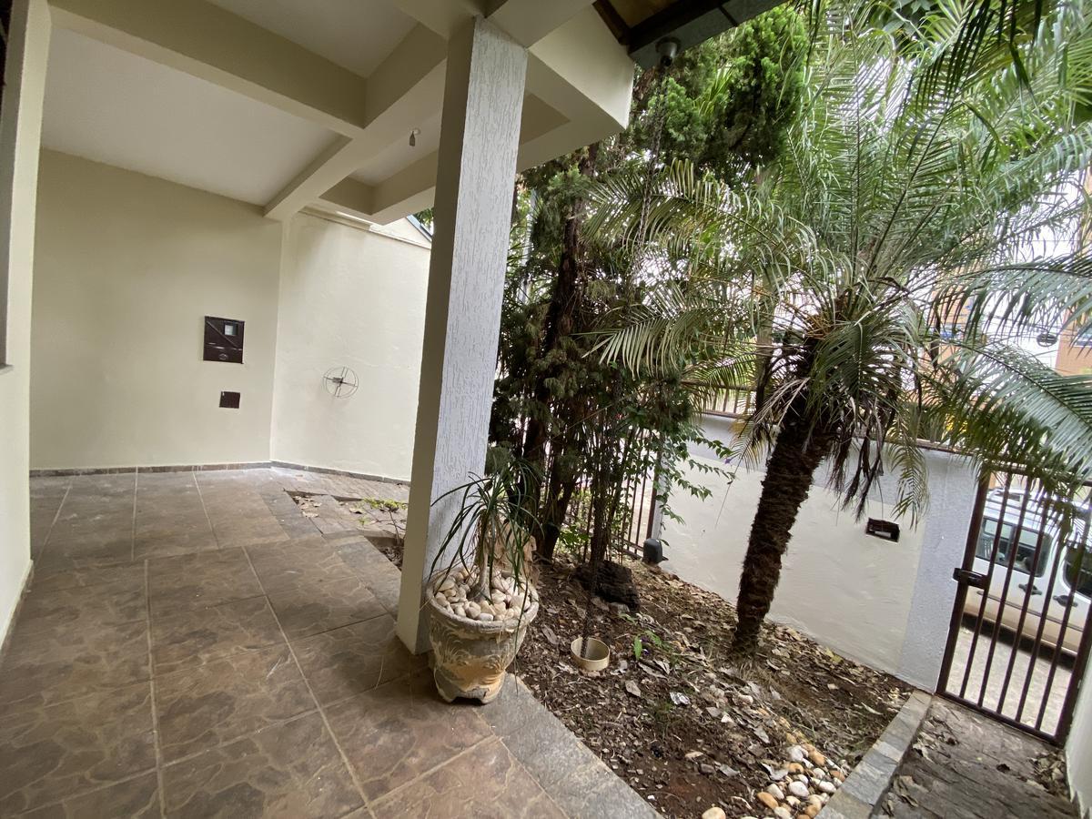 Casa, Castelo, 4 Quartos, 2 Vagas, 2 Suítes