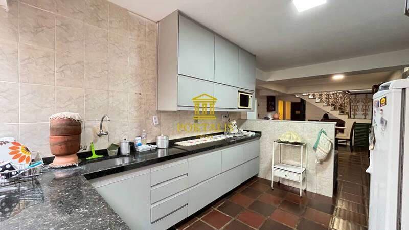 Casa, Serra, 7 Quartos, 8 Vagas, 2 Suítes