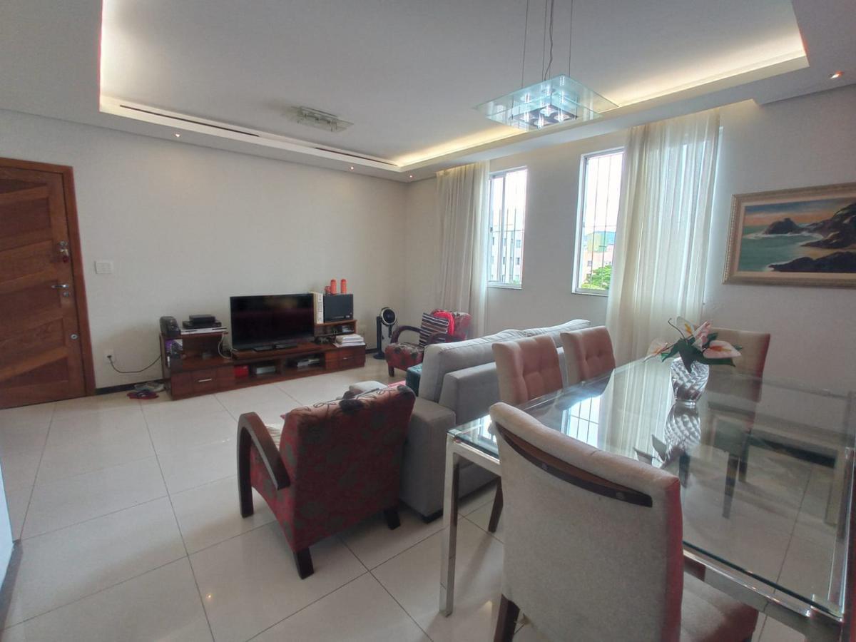 Apartamento, Sagrada Família, 3 Quartos, 2 Vagas, 1 Suíte