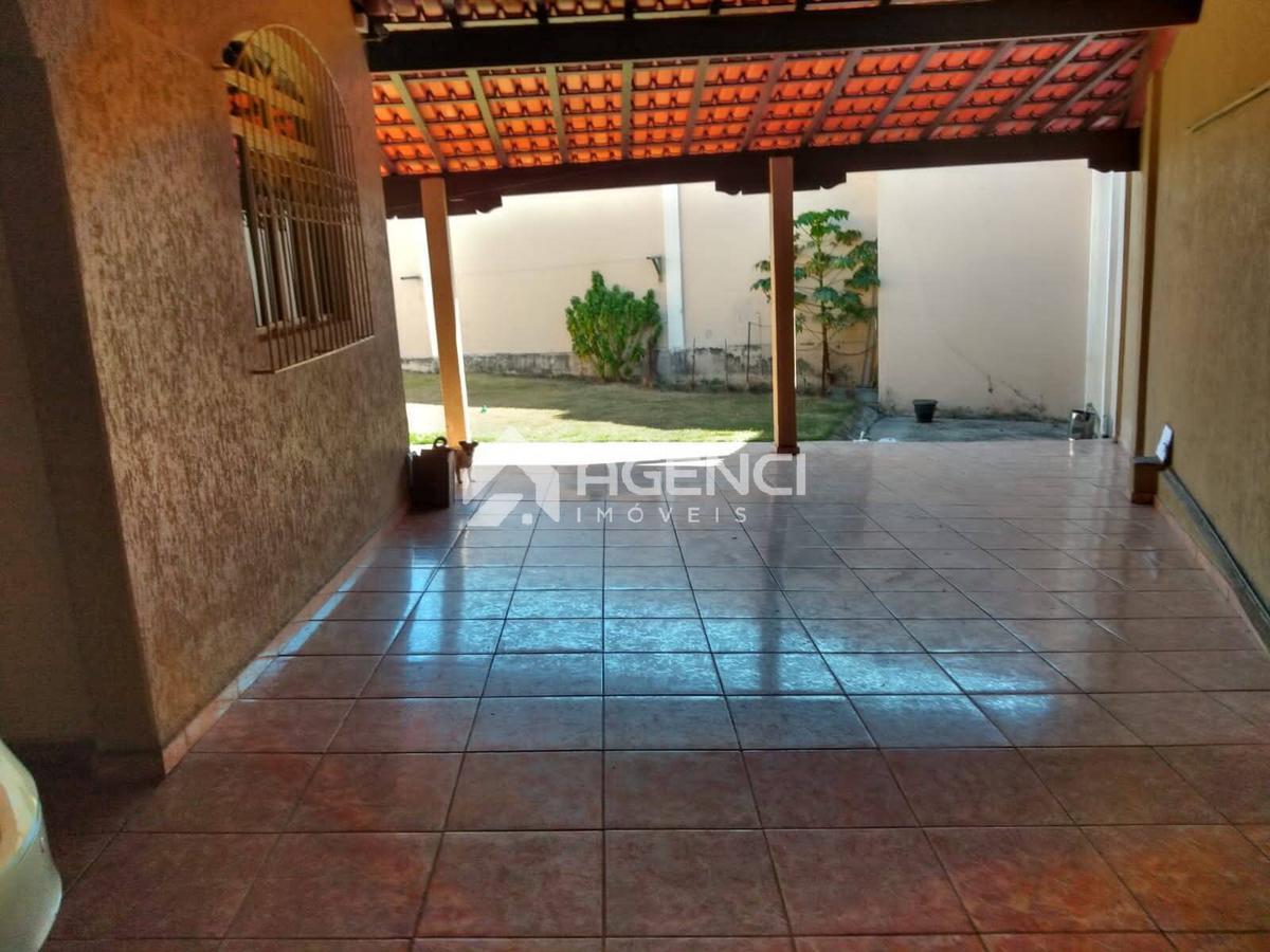 Casa, São Caetano, 4 Quartos, 0 Vaga, 0 Suíte