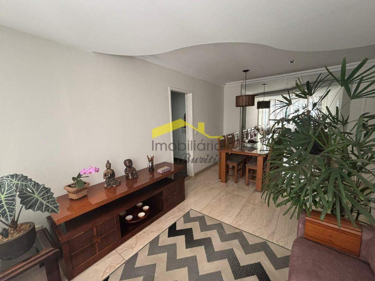 Apartamento, Estoril, 2 Quartos, 1 Vaga, 1 Suíte