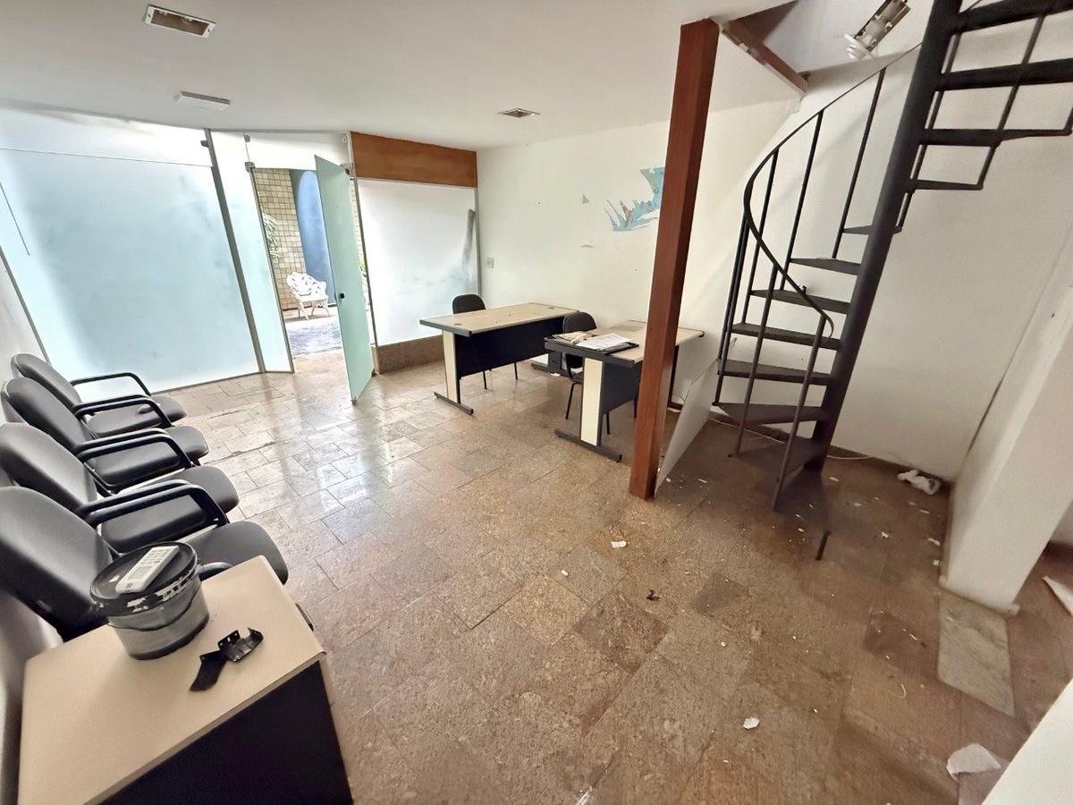 Andar, São José, 0 Quarto, 0 Vaga