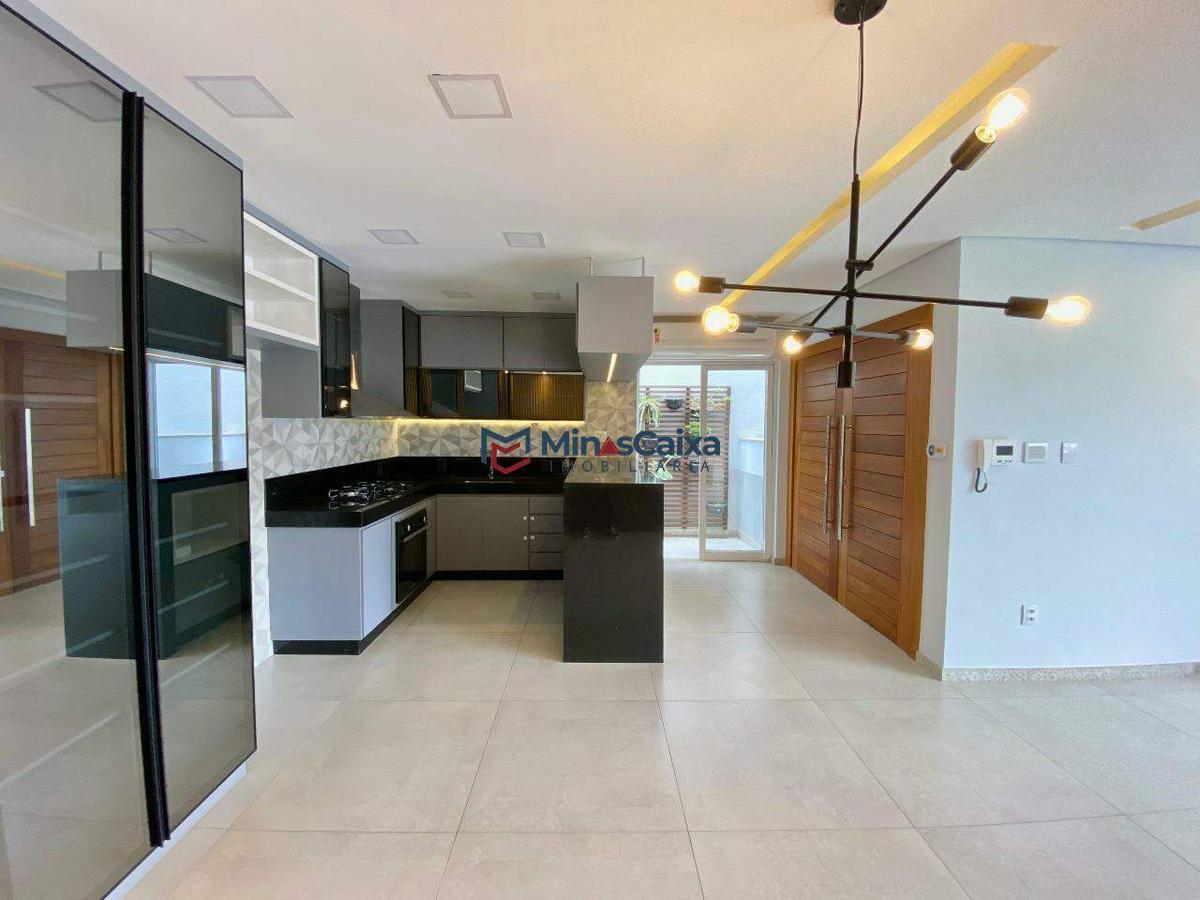 Casa, Eldorado, 4 Quartos, 3 Vagas, 1 Suíte
