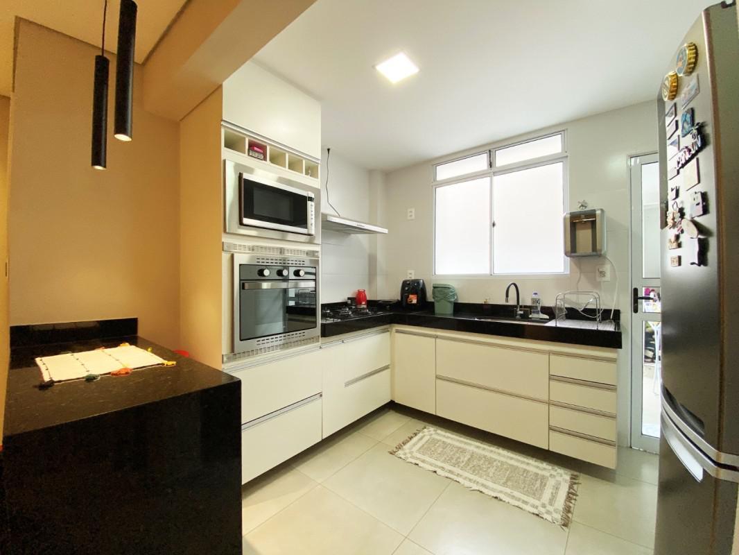 Apartamento, Castelo, 2 Quartos, 1 Vaga