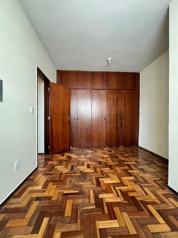 Apartamento, Sagrada Família, 2 Quartos, 1 Vaga