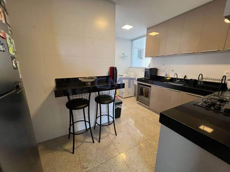 Apartamento, Sagrada Família, 3 Quartos, 2 Vagas, 1 Suíte