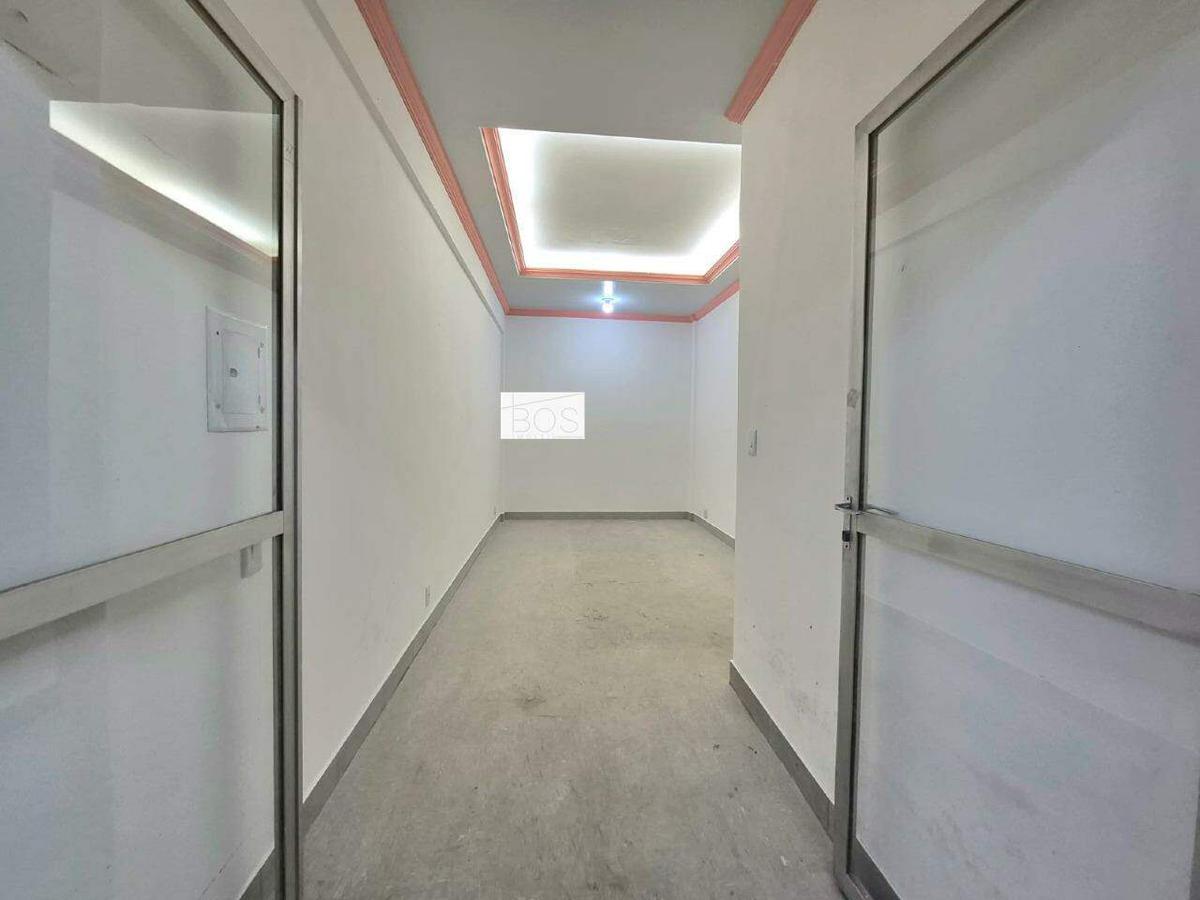 Andar, Savassi, 0 Quarto, 0 Vaga