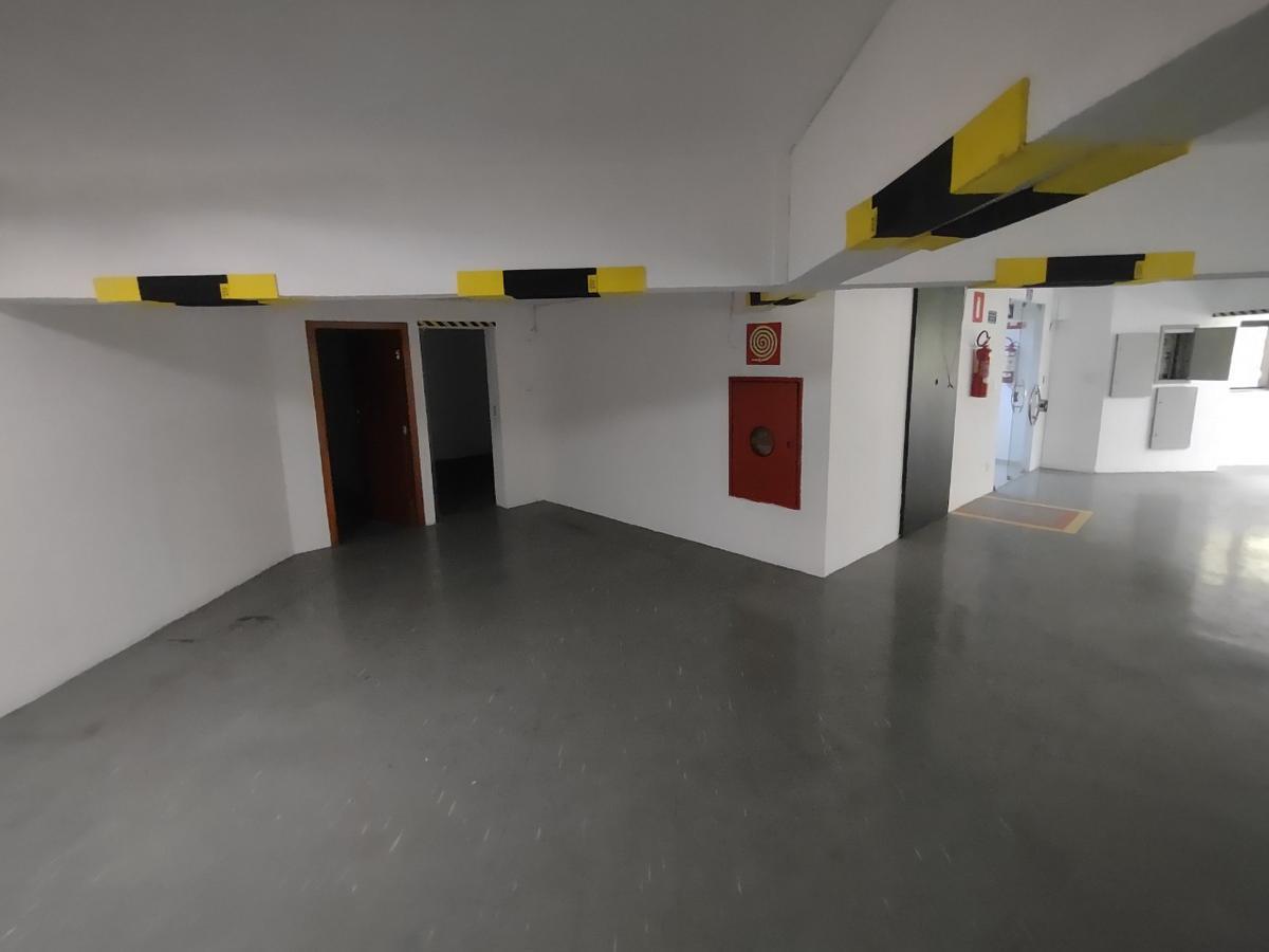 Sala, Santa Efigênia, 0 Quarto, 6 Vagas