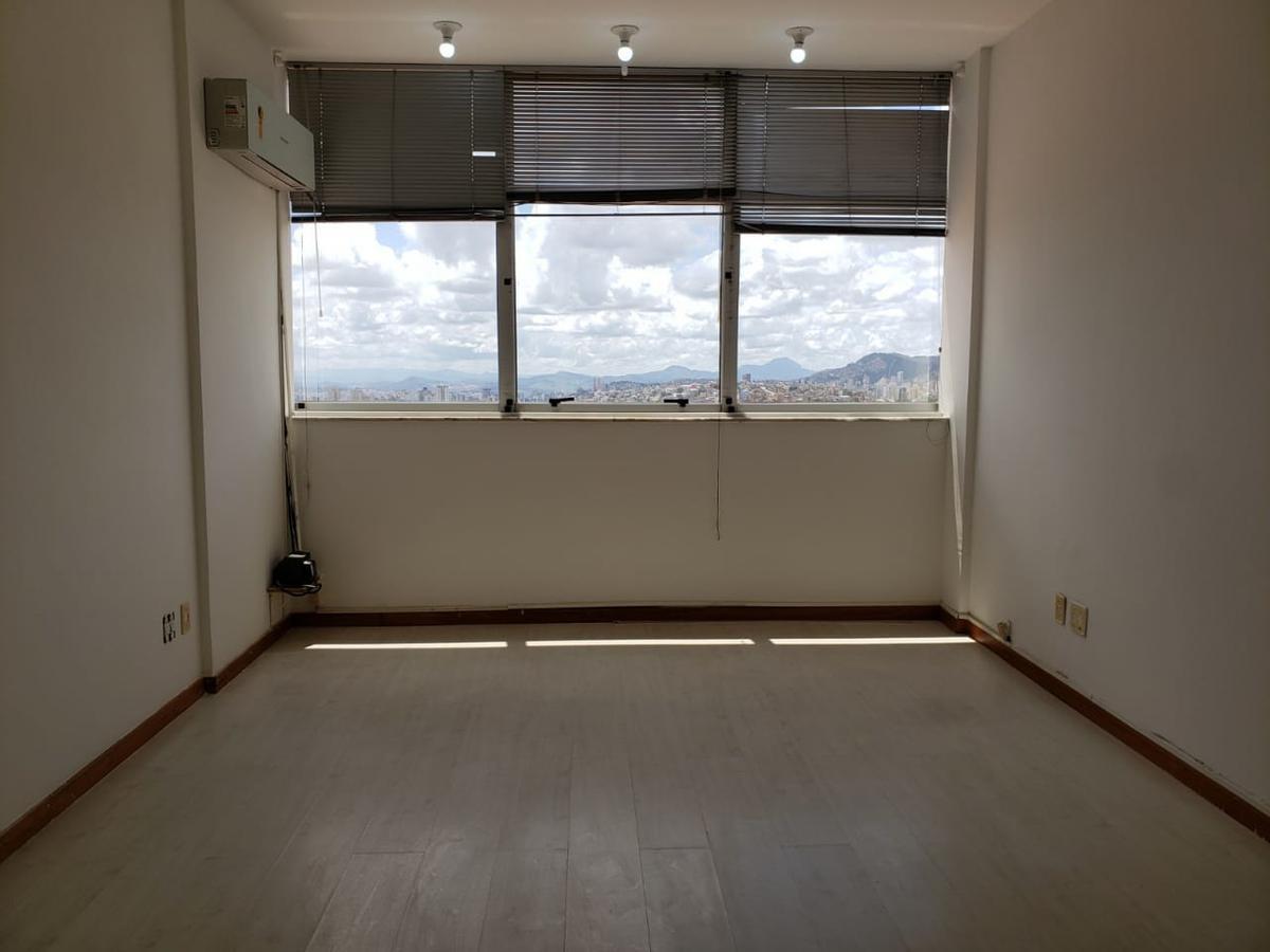 Sala, São Bento, 0 Quarto, 1 Vaga