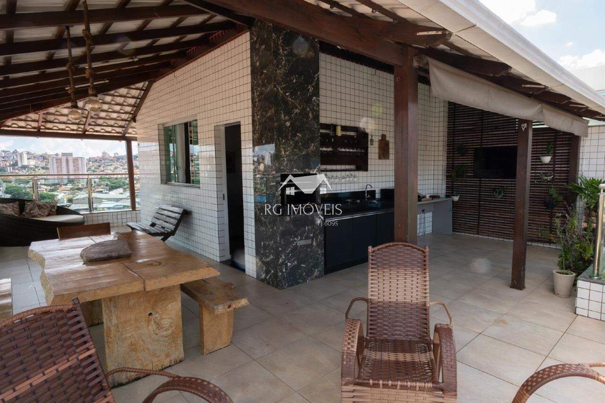 Cobertura, Milionários, 3 Quartos, 2 Vagas, 1 Suíte