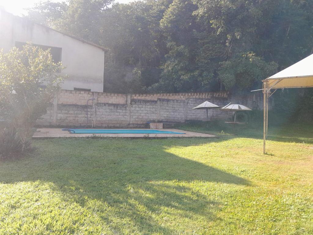 Fazenda, Pompeu, 5 Quartos, 2 Vagas