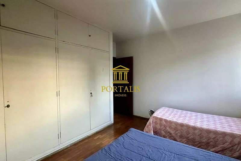 Casa, Serra, 4 Quartos, 4 Vagas, 1 Suíte
