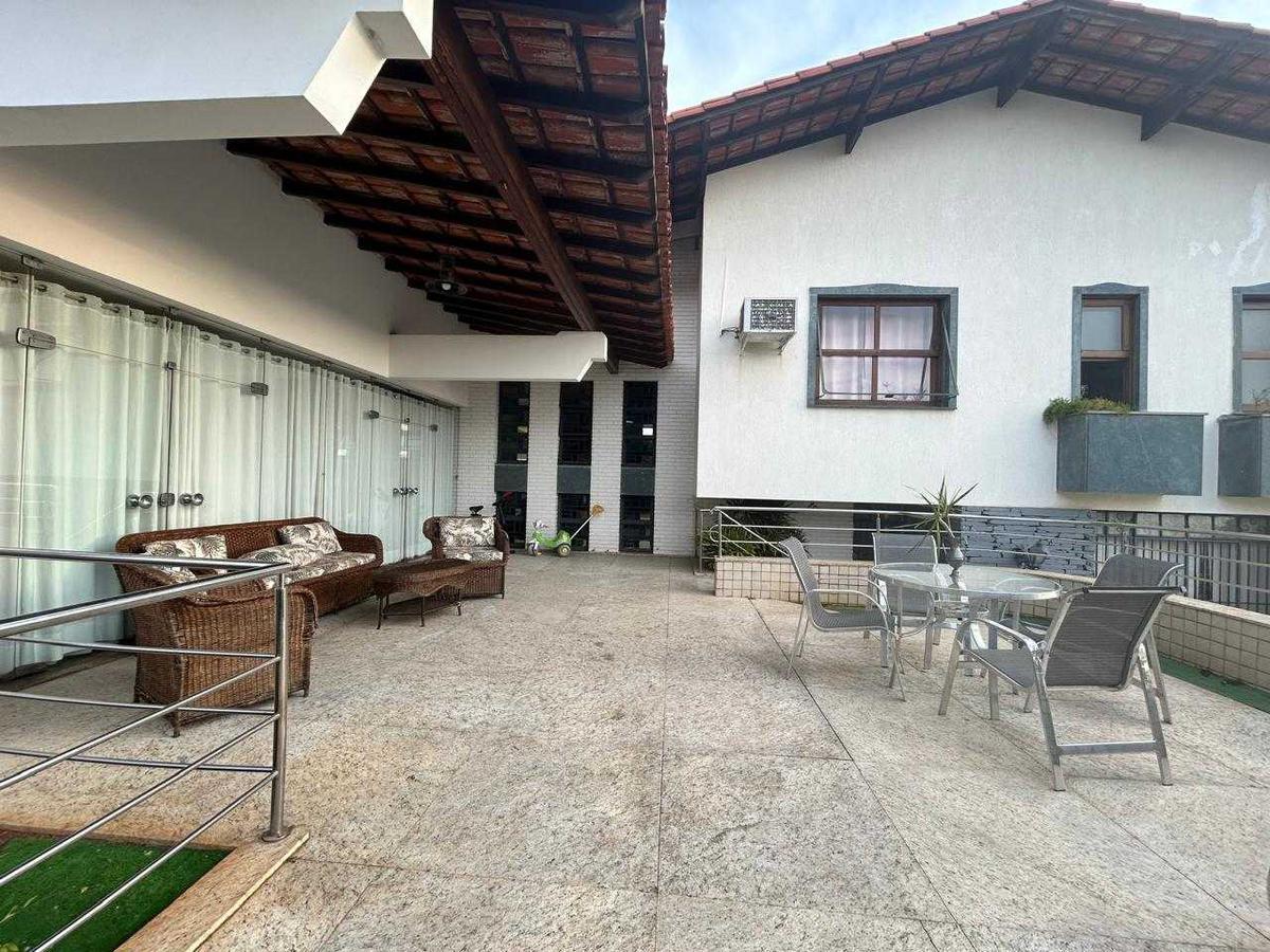 Casa, Bandeirantes (pampulha), 4 Quartos, 8 Vagas, 1 Suíte