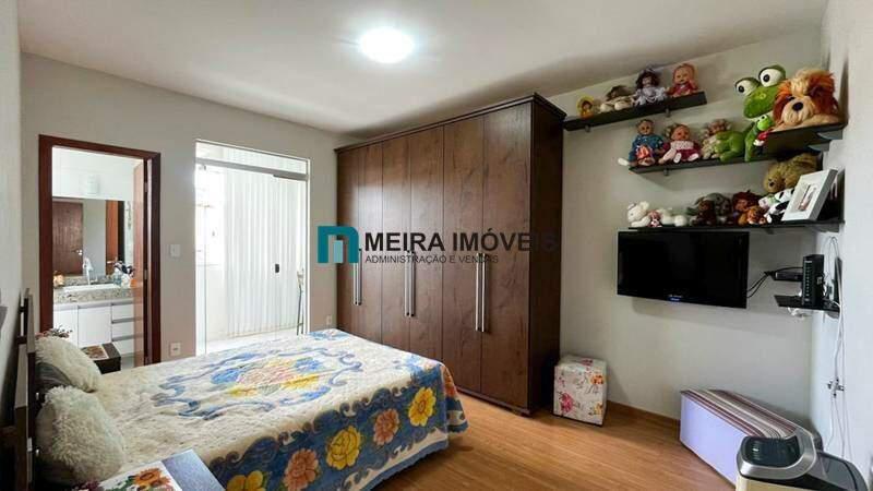 Casa, Santa Efigênia, 3 Quartos, 2 Vagas, 2 Suítes
