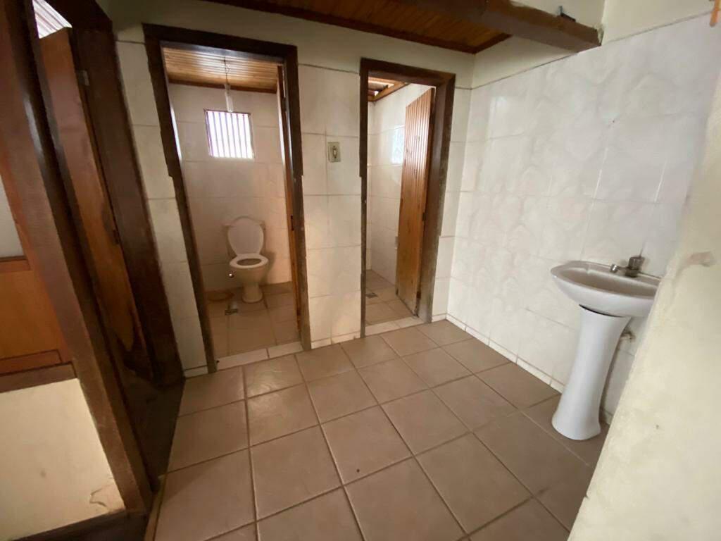 Casa Comercial, Funcionários, 0 Quarto, 0 Vaga