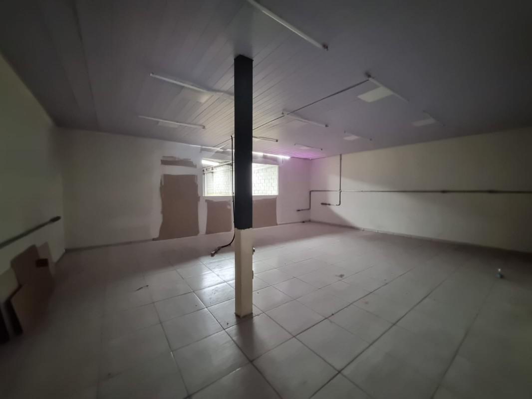 Galpão, Parque Ayrton Senna, 0 Quarto, 0 Vaga