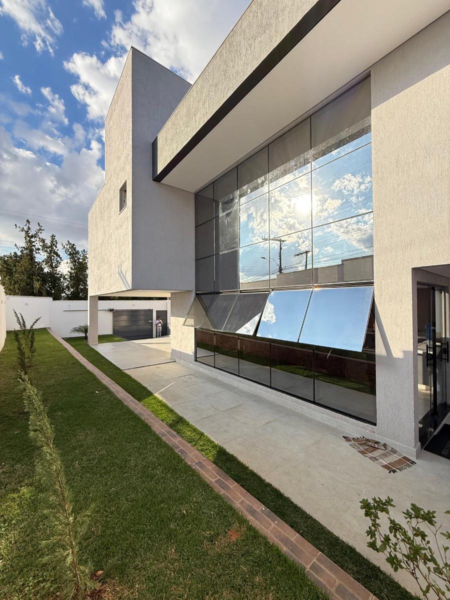 Casa, Trevo, 3 Quartos, 4 Vagas, 1 Suíte