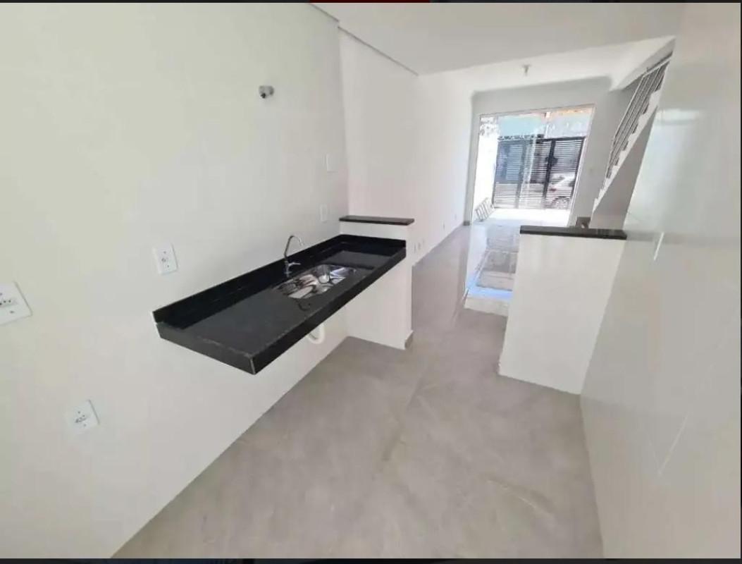 Casa, Piratininga (venda Nova), 2 Quartos, 1 Vaga, 2 Suítes