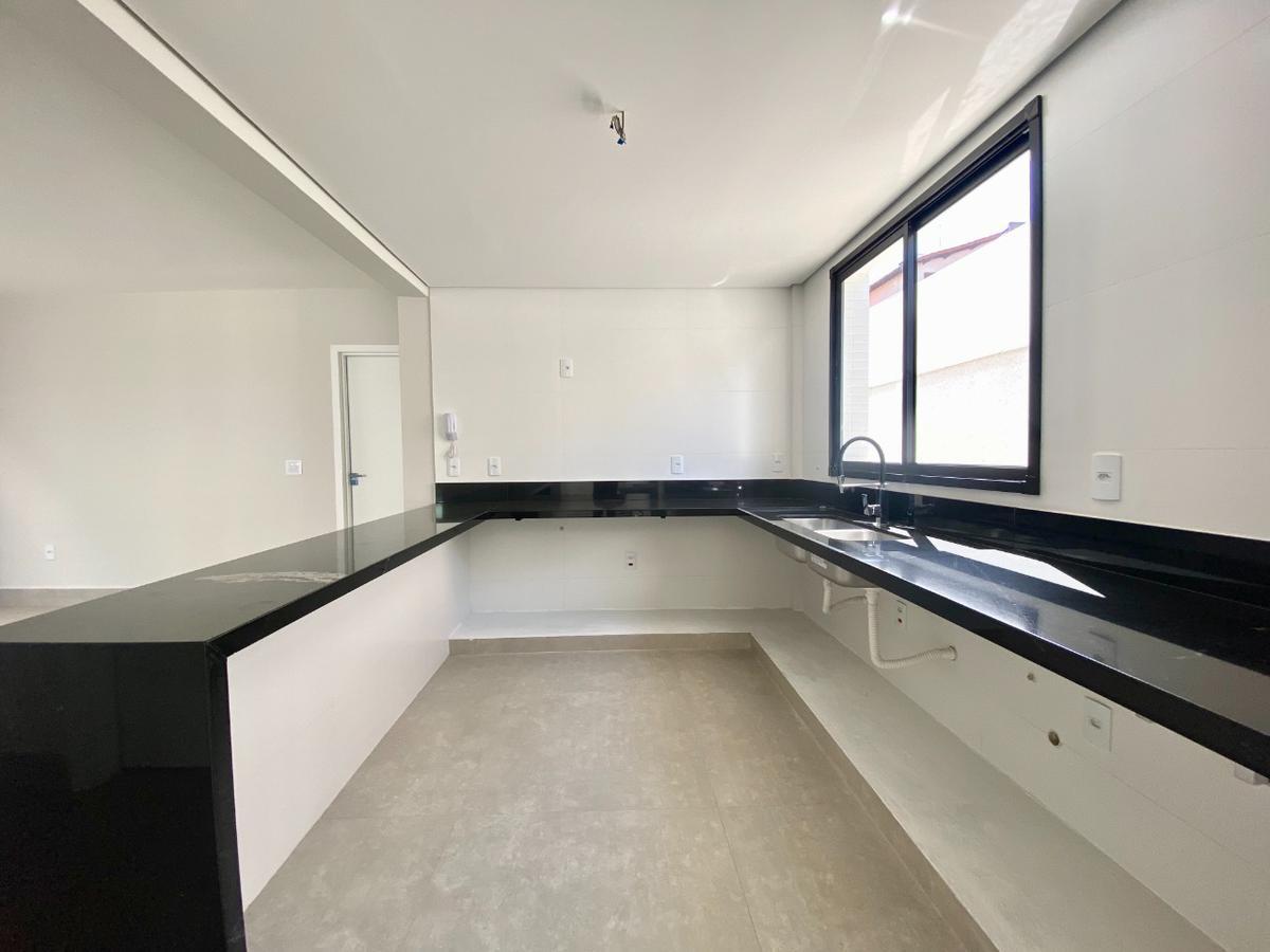 Apartamento, Liberdade, 4 Quartos, 3 Vagas, 4 Suítes