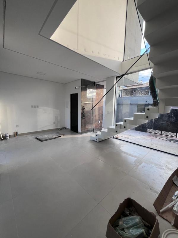 Casa, São Pedro, 3 Quartos, 2 Vagas, 1 Suíte