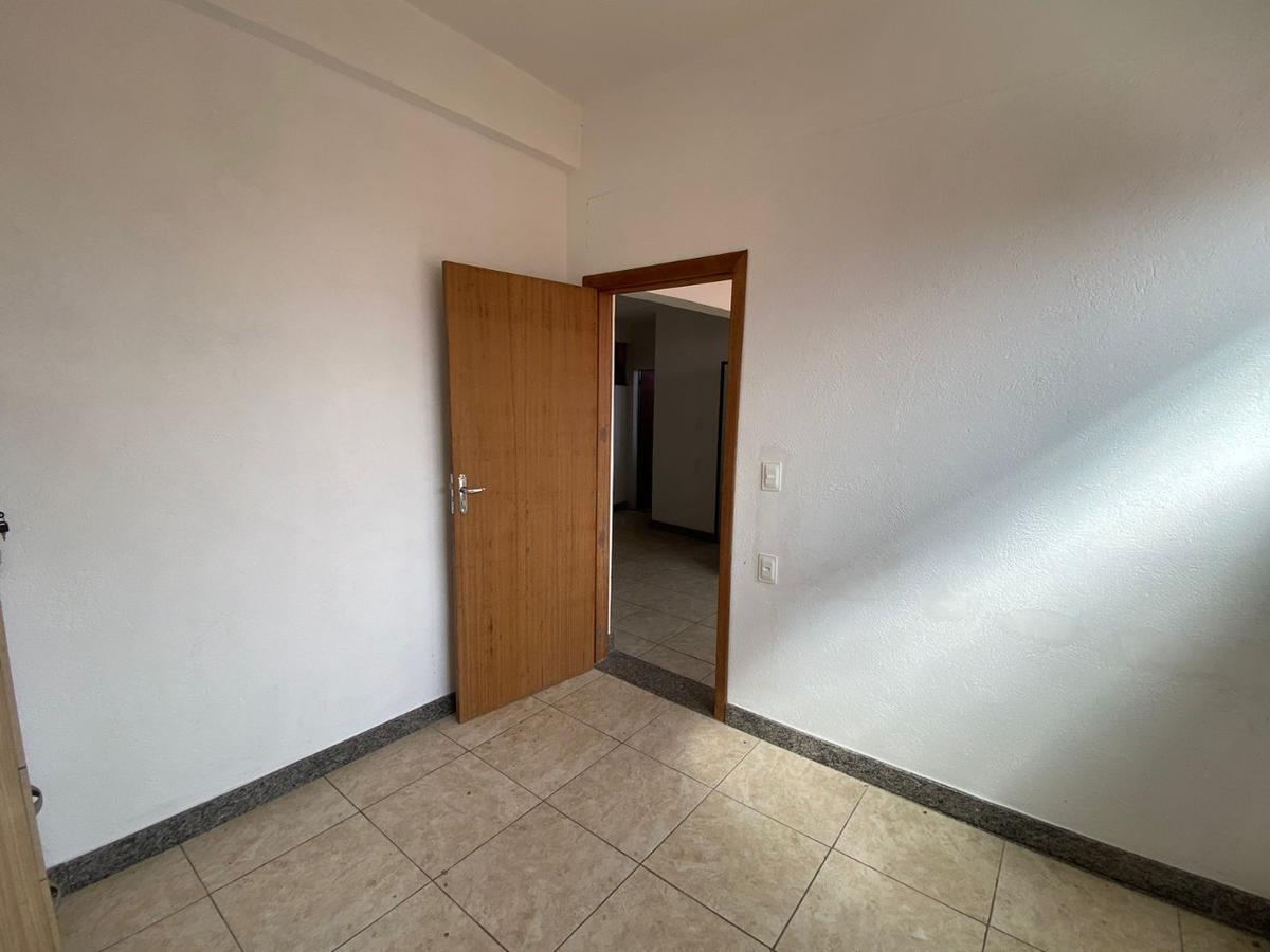 Casa, Lagoinha, 8 Quartos, 2 Vagas, 1 Suíte