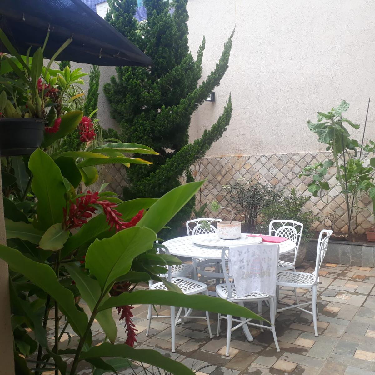 Casa, Heliópolis, 4 Quartos, 4 Vagas, 1 Suíte