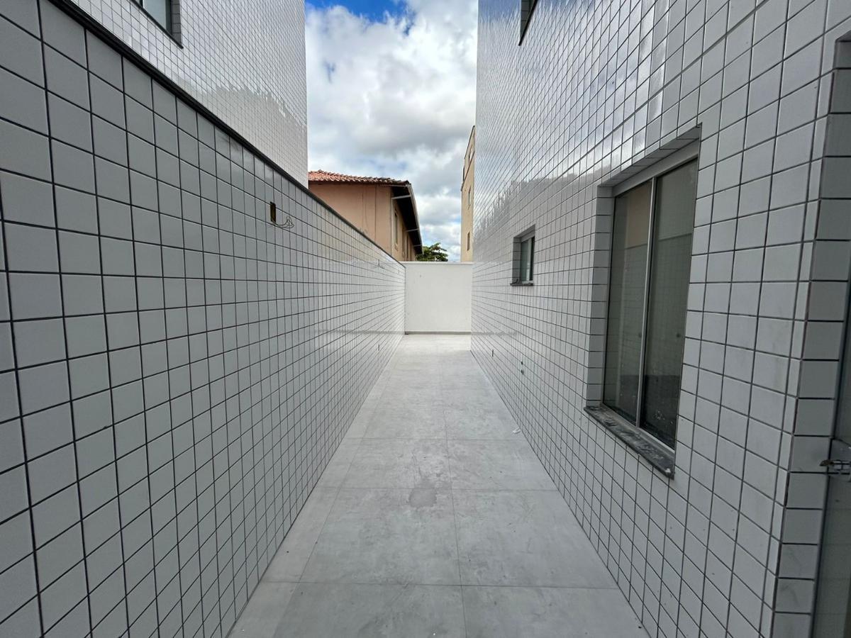 Apartamento, Santa Cruz Industrial, 3 Quartos, 2 Vagas, 1 Suíte