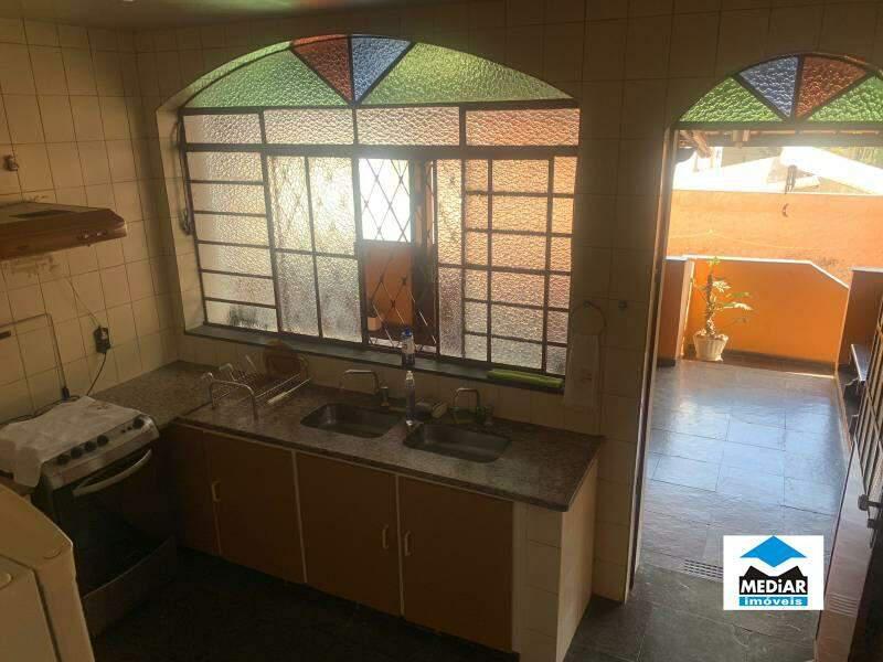 Casa, Cidade Nova, 3 Quartos, 3 Vagas, 1 Suíte