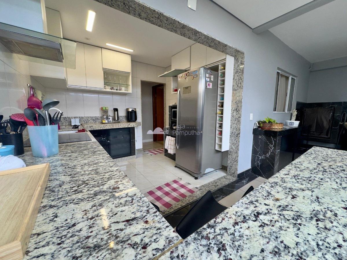 Casa, Jardim Leblon, 3 Quartos, 3 Vagas, 1 Suíte
