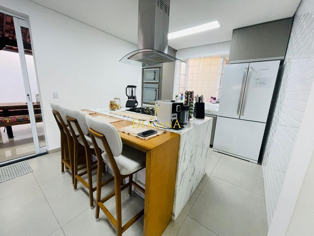 Casa, Espírito Santo, 3 Quartos, 4 Vagas, 1 Suíte