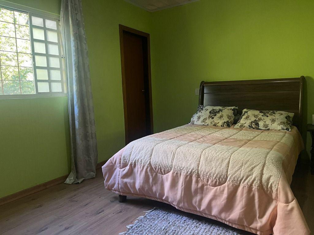 Fazenda, Ravena, 5 Quartos, 0 Vaga, 2 Suítes