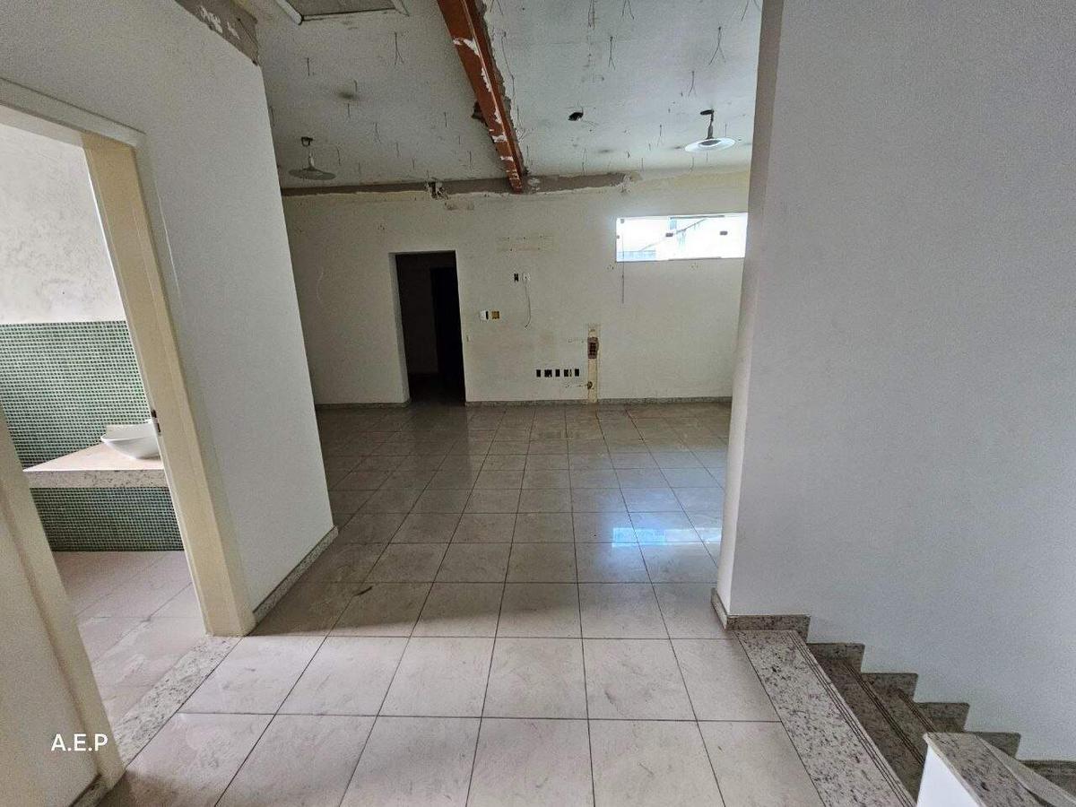 Casa, Lourdes, 4 Quartos, 12 Vagas