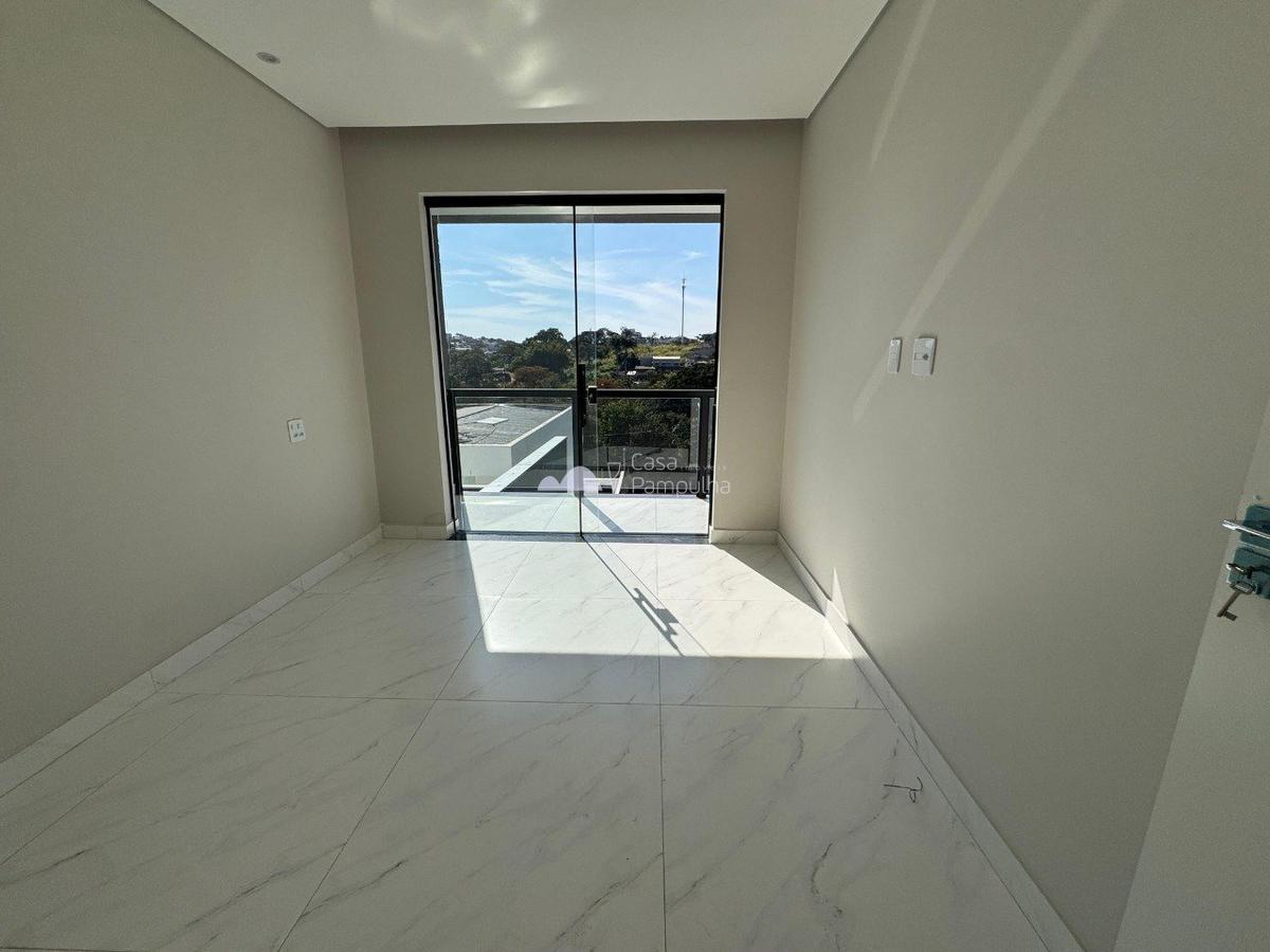 Casa, Trevo, 4 Quartos, 4 Vagas, 1 Suíte