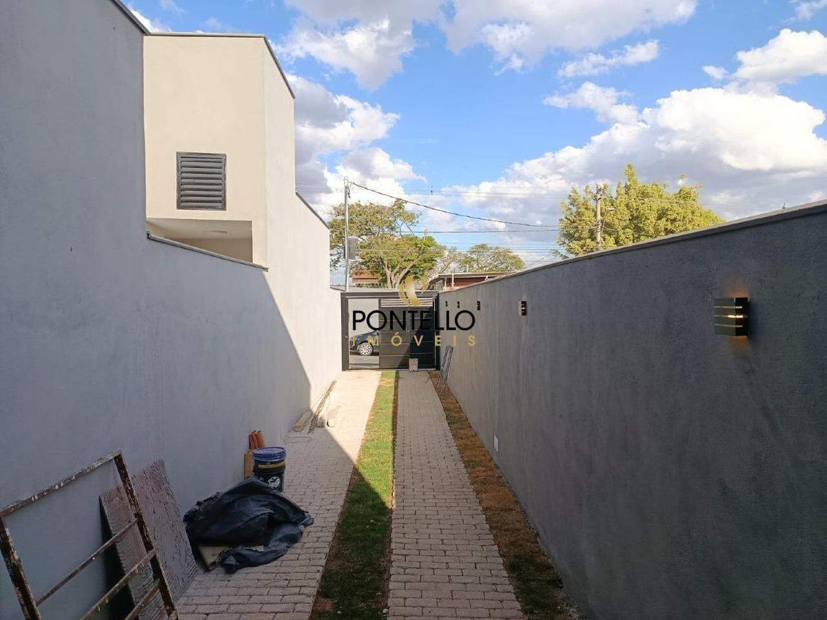 Casa, Montreal, 2 Quartos, 4 Vagas, 1 Suíte