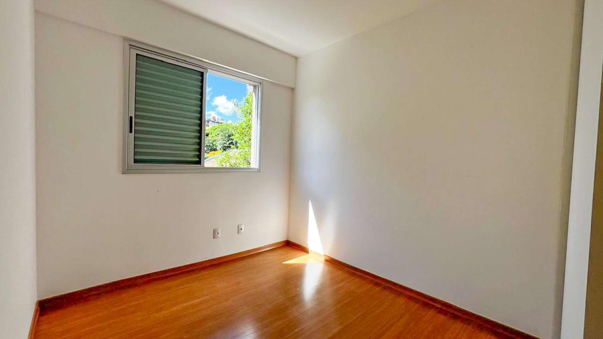 Apartamento, Estoril, 3 Quartos, 2 Vagas, 1 Suíte