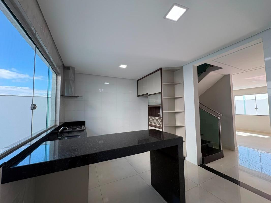 Casa, Masterville, 3 Quartos, 4 Vagas, 1 Suíte
