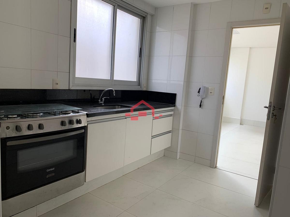 Apartamento, Funcionários, 2 Quartos, 2 Vagas, 2 Suítes