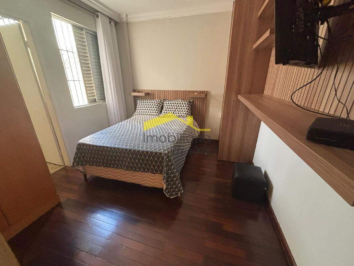 Apartamento, Estoril, 2 Quartos, 1 Vaga, 1 Suíte