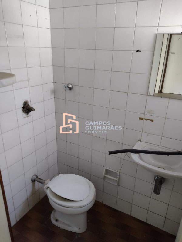 Sala, Centro