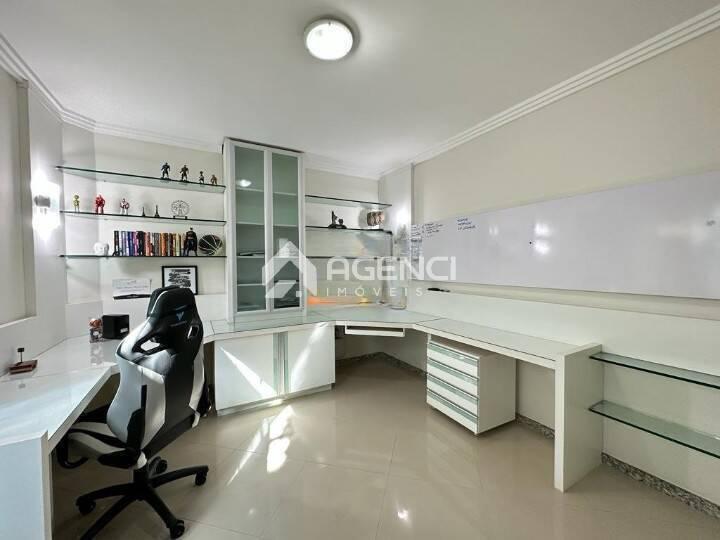 Casa, Paquetá, 4 Quartos, 0 Vaga, 1 Suíte