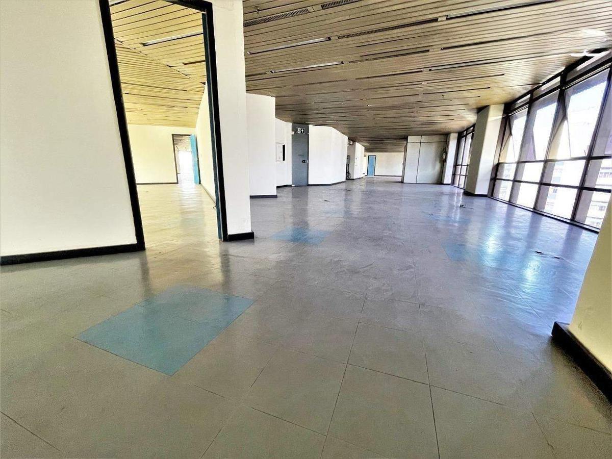 Sala, Centro, 0 Quarto, 10 Vagas