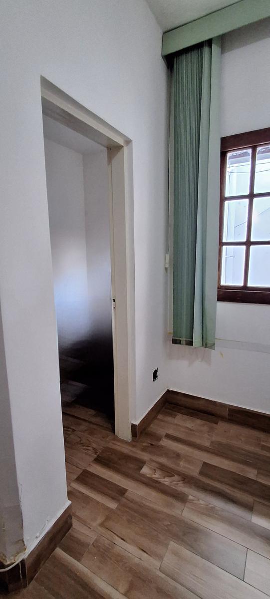 Apartamento, Floresta, 5 Quartos, 0 Vaga, 1 Suíte