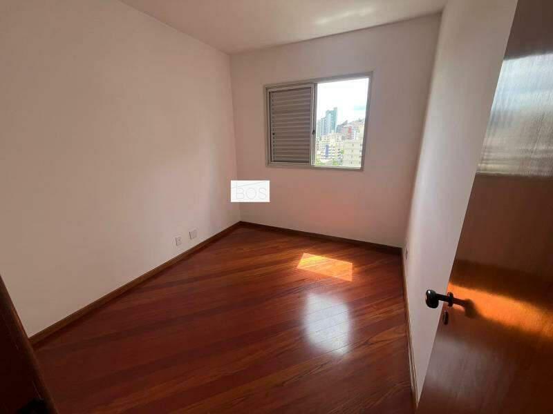 Apartamento, Funcionários, 3 Quartos, 2 Vagas, 1 Suíte