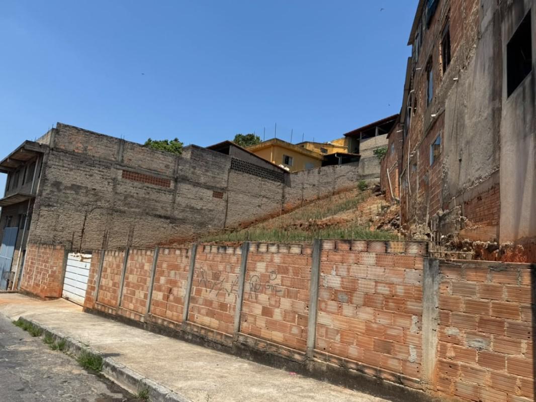Lote, Glória, 0 Quarto, 0 Vaga