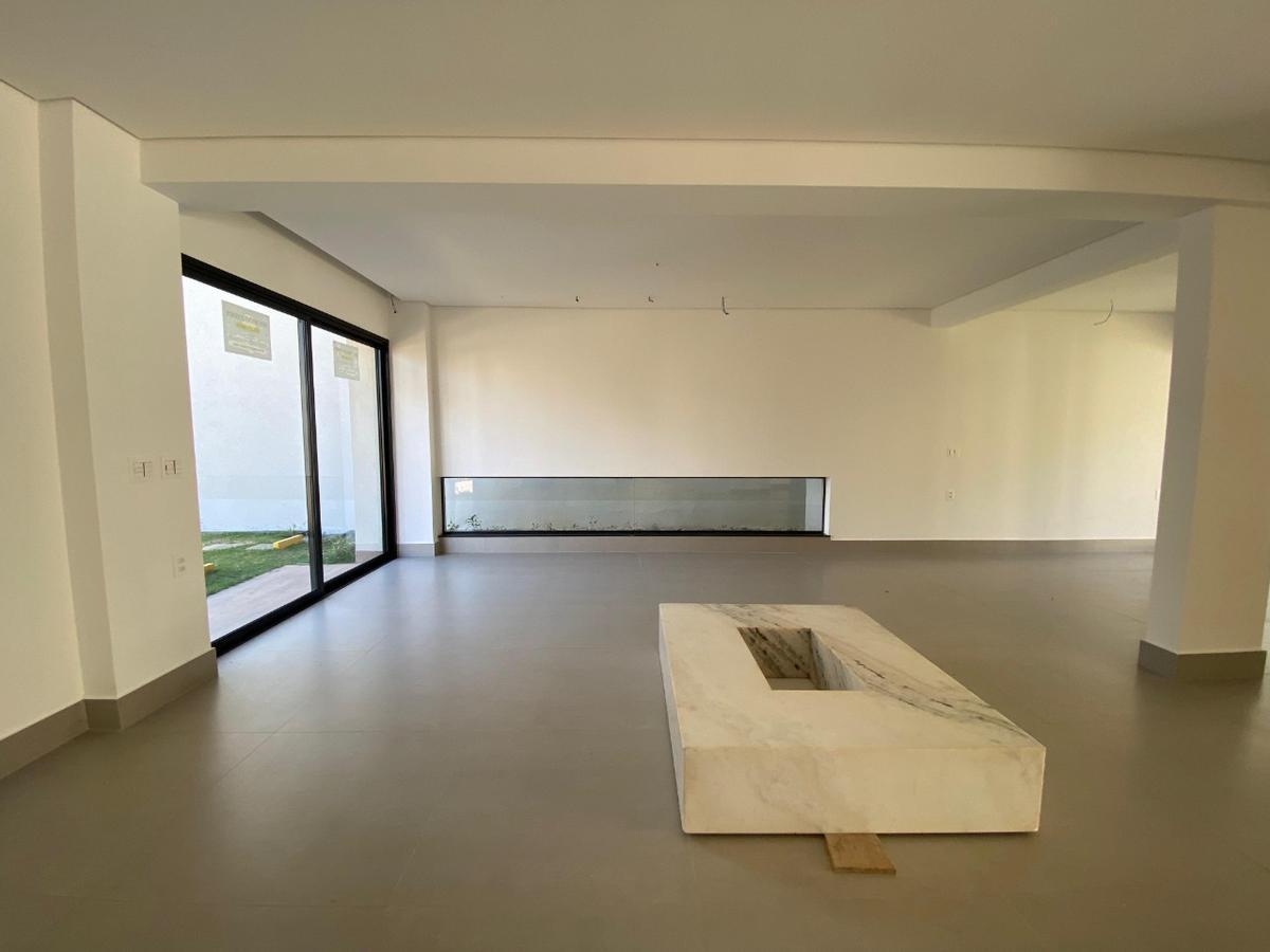 Casa, Garças, 3 Quartos, 2 Vagas, 1 Suíte