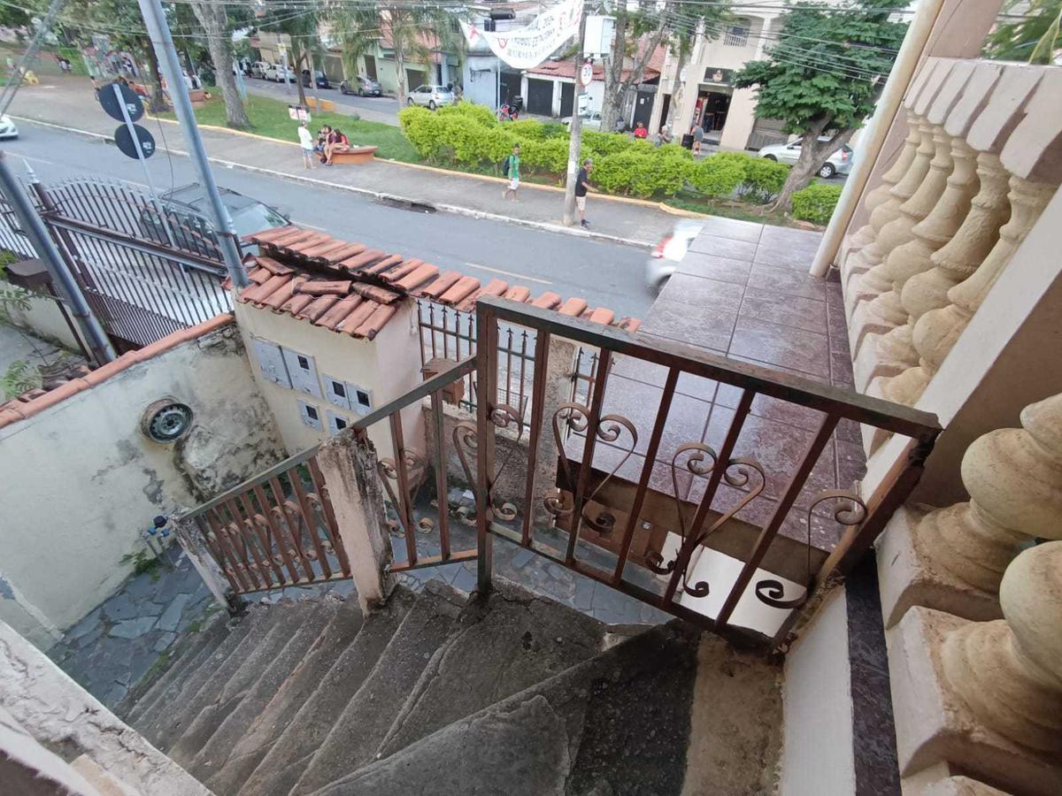 Casa, Betânia, 8 Quartos, 2 Vagas, 1 Suíte