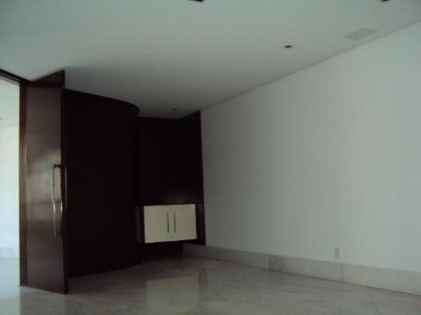 Apartamento, Funcionários, 4 Quartos, 5 Vagas, 4 Suítes