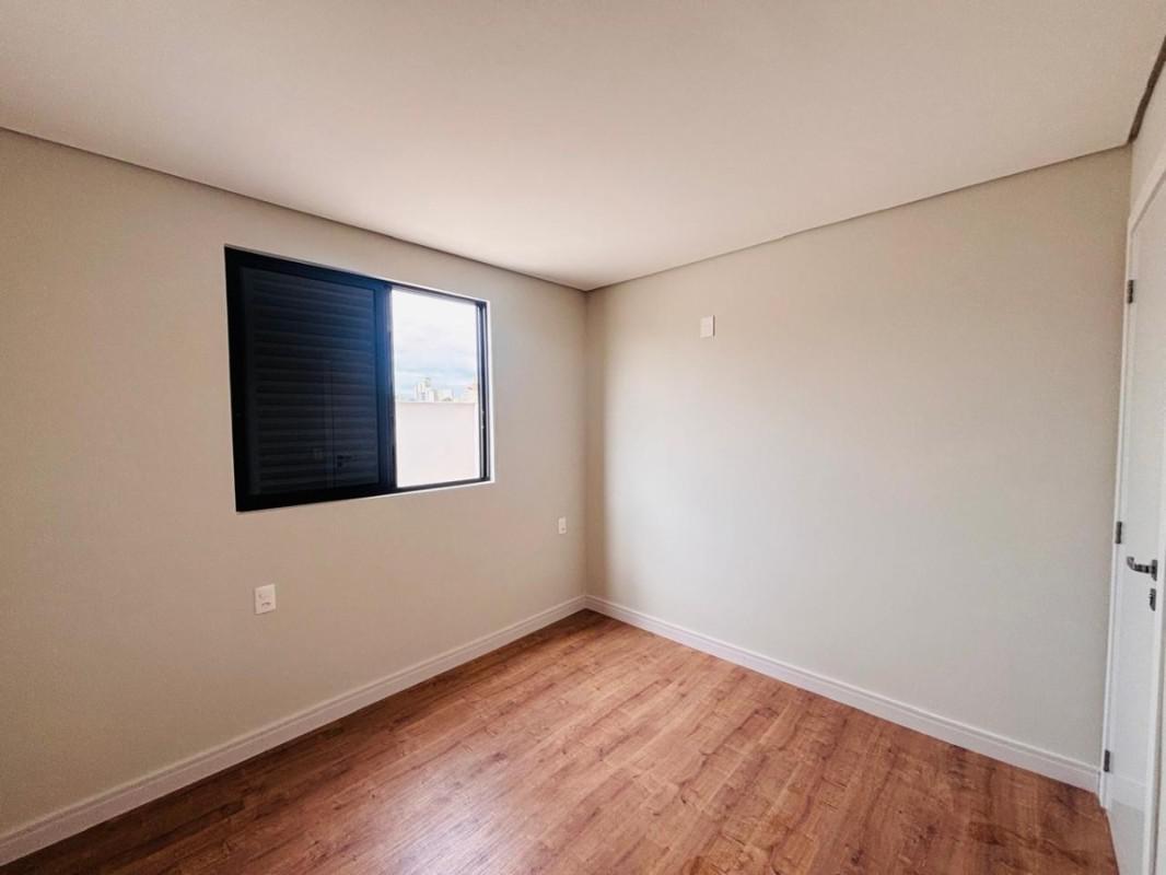Apartamento, Sagrada Família, 1 Quarto, 1 Vaga